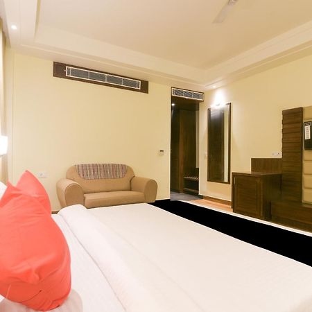 Hotel Super Collection O Starlight Kanpur Exterior foto