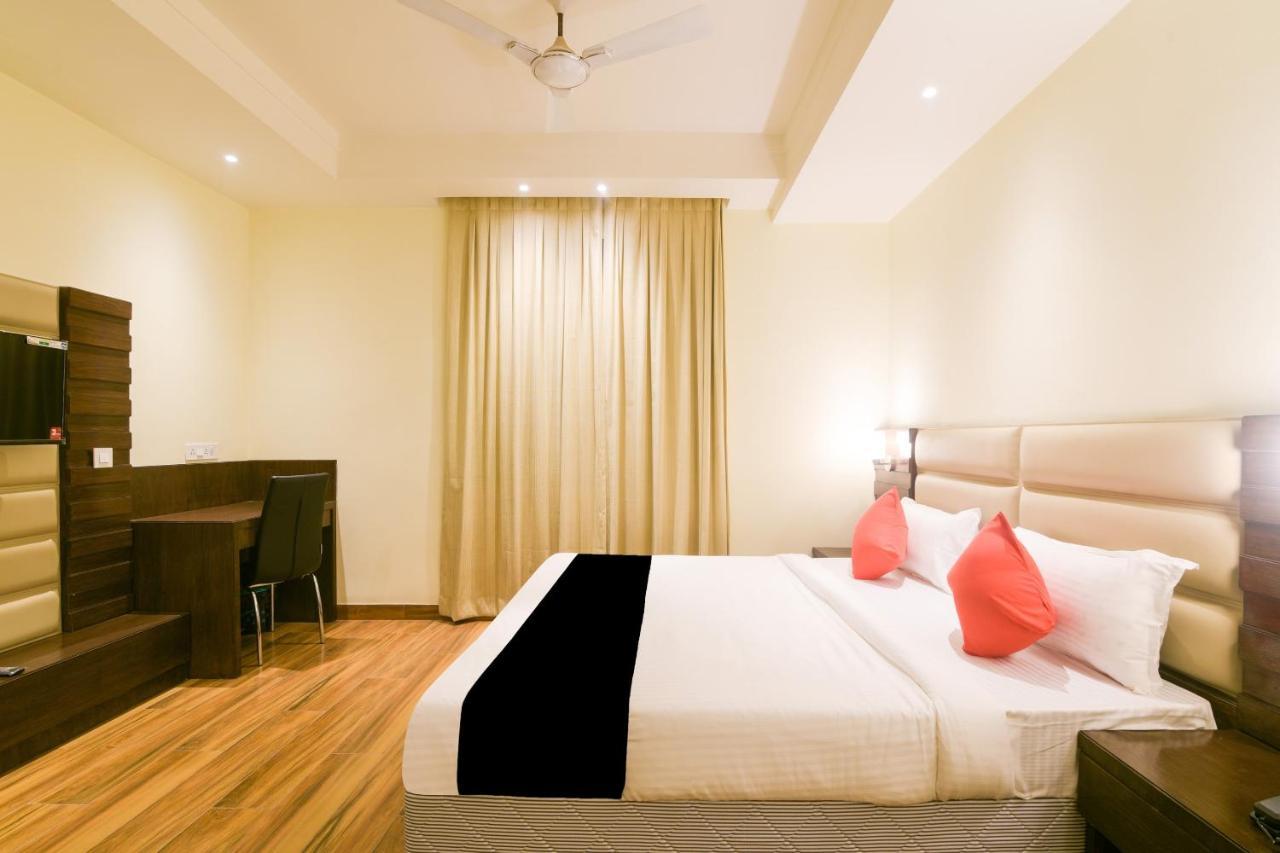 Hotel Super Collection O Starlight Kanpur Exterior foto