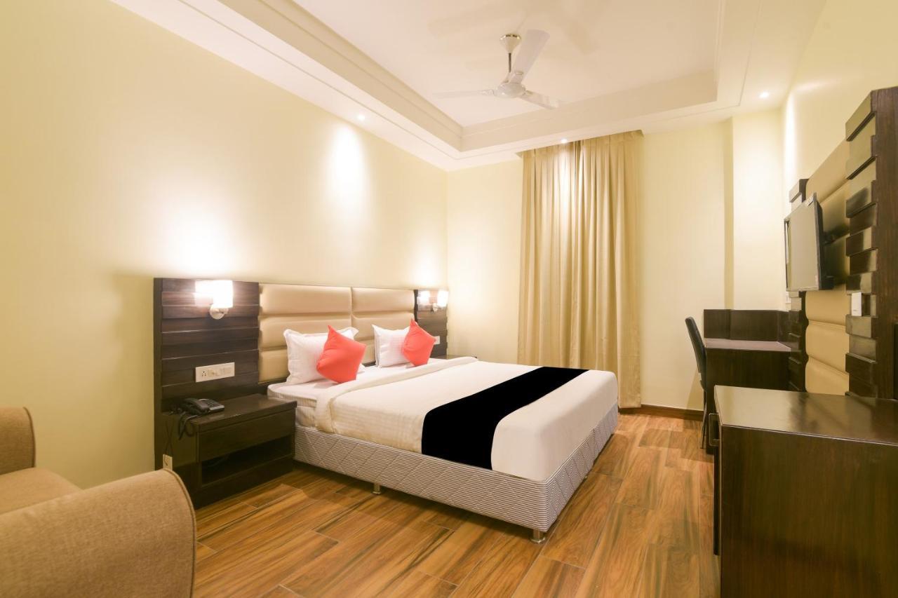 Hotel Super Collection O Starlight Kanpur Exterior foto