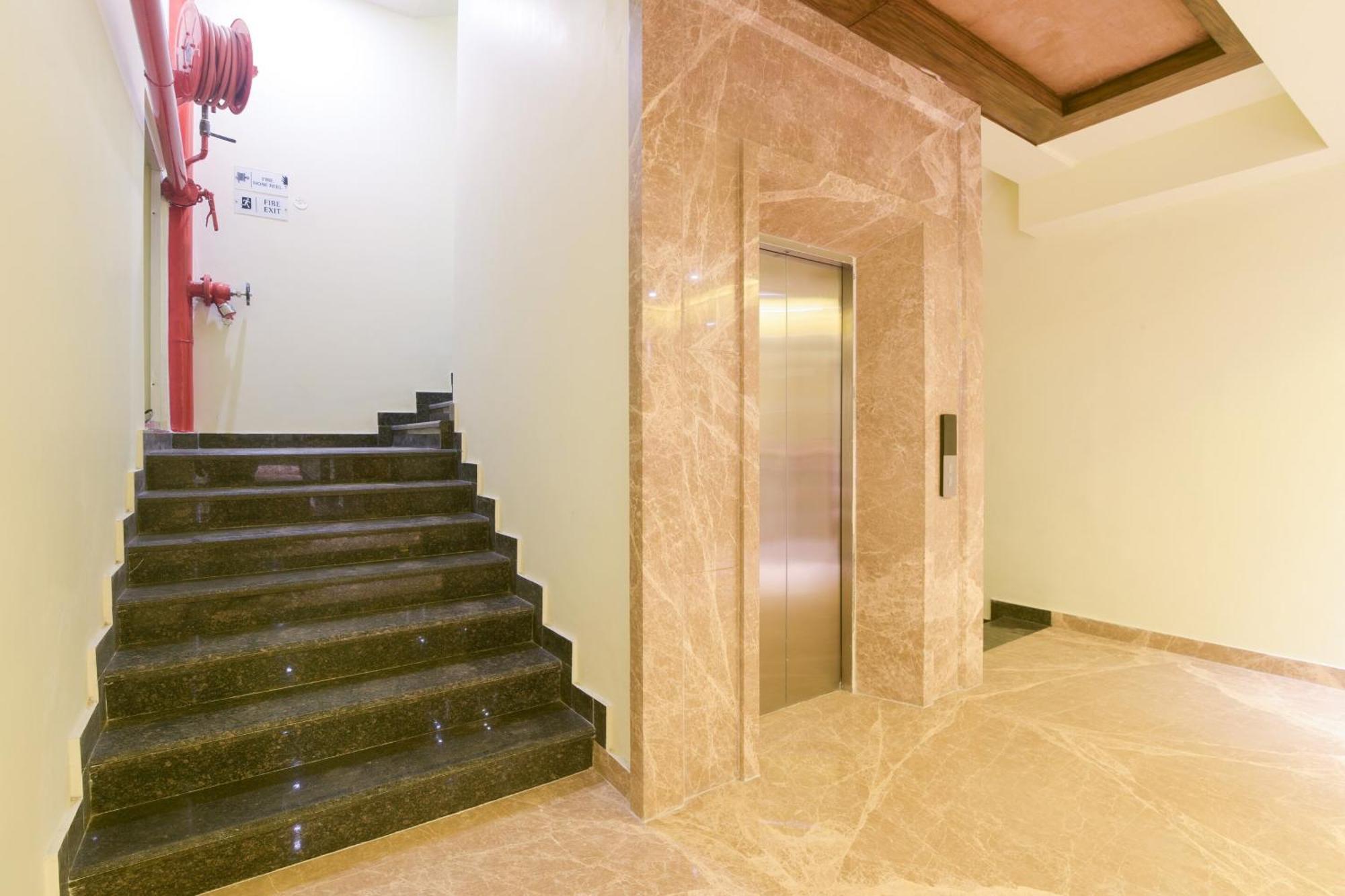 Hotel Super Collection O Starlight Kanpur Exterior foto