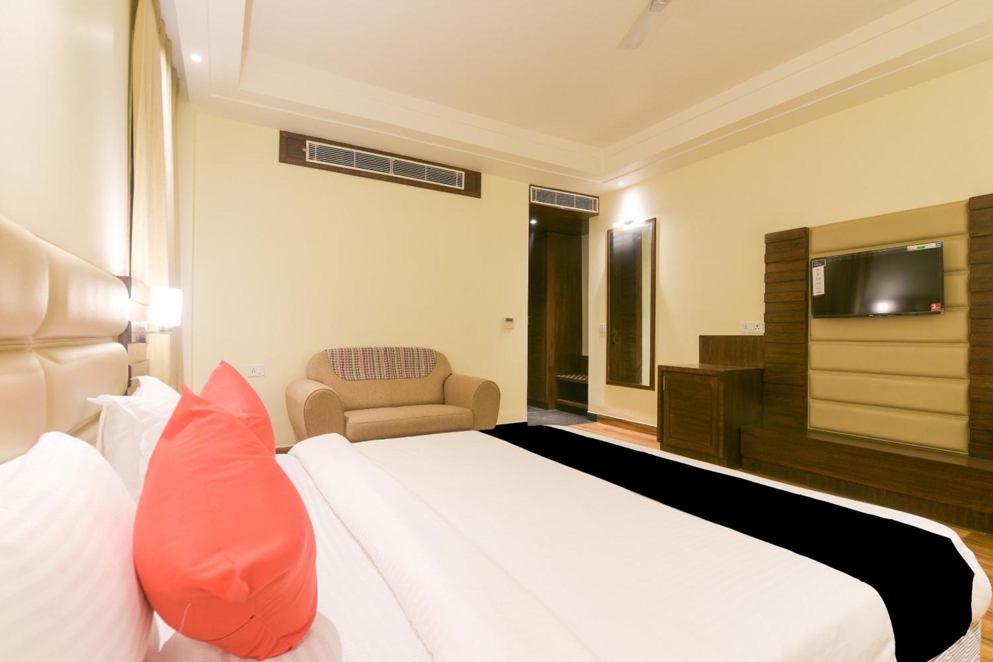 Hotel Super Collection O Starlight Kanpur Exterior foto